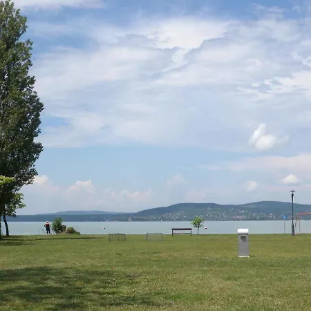 In Balatonboglar/balaton 18182 Balatonboglár